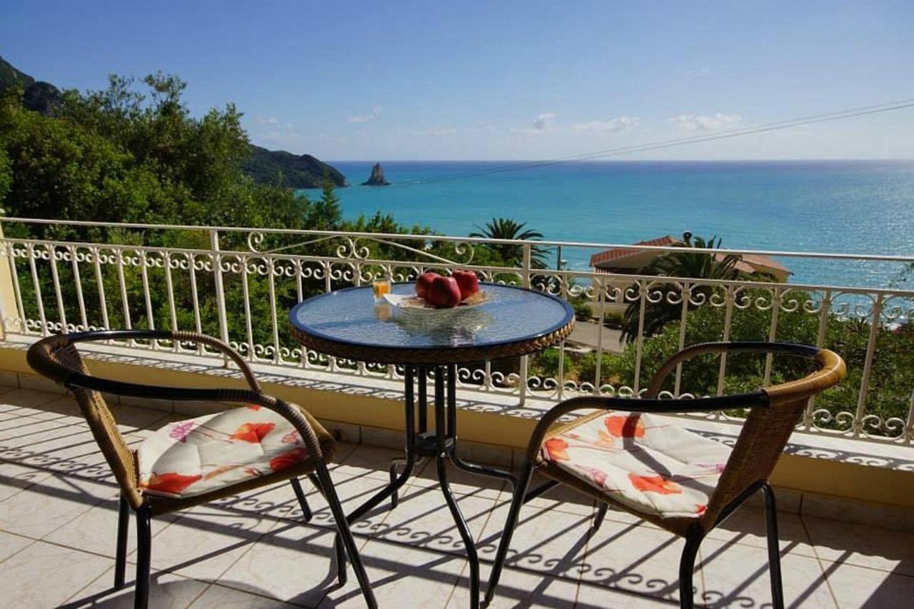 Natalia Apartment B With Panoramic Sea Views Of Agios Gordios Bay Kültér fotó