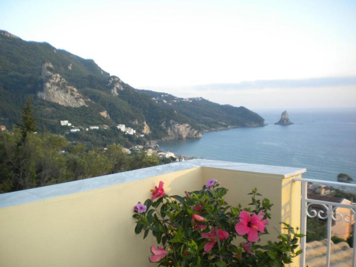 Natalia Apartment B With Panoramic Sea Views Of Agios Gordios Bay Kültér fotó