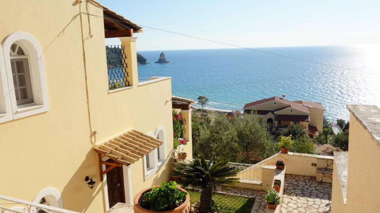 Natalia Apartment B With Panoramic Sea Views Of Agios Gordios Bay Kültér fotó
