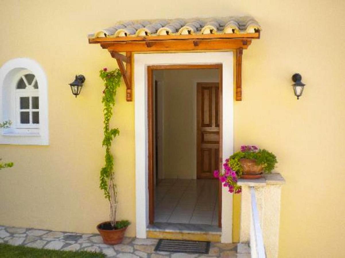 Natalia Apartment B With Panoramic Sea Views Of Agios Gordios Bay Kültér fotó