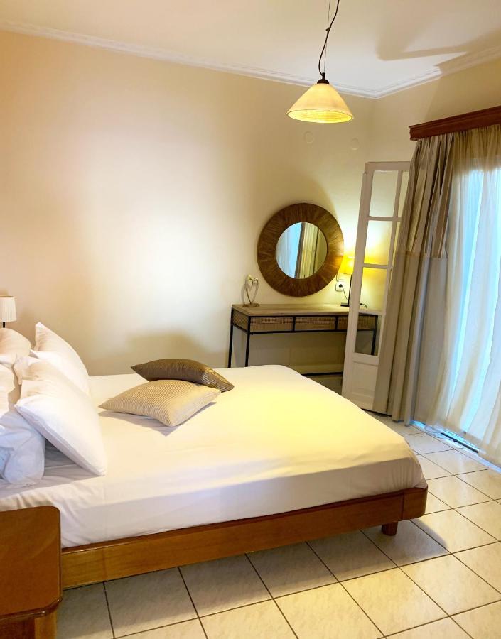 Natalia Apartment B With Panoramic Sea Views Of Agios Gordios Bay Kültér fotó