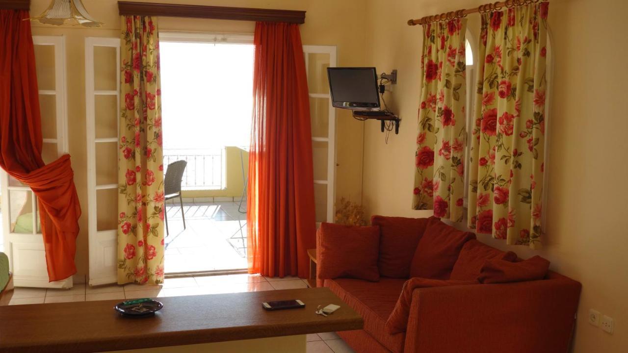 Natalia Apartment B With Panoramic Sea Views Of Agios Gordios Bay Kültér fotó