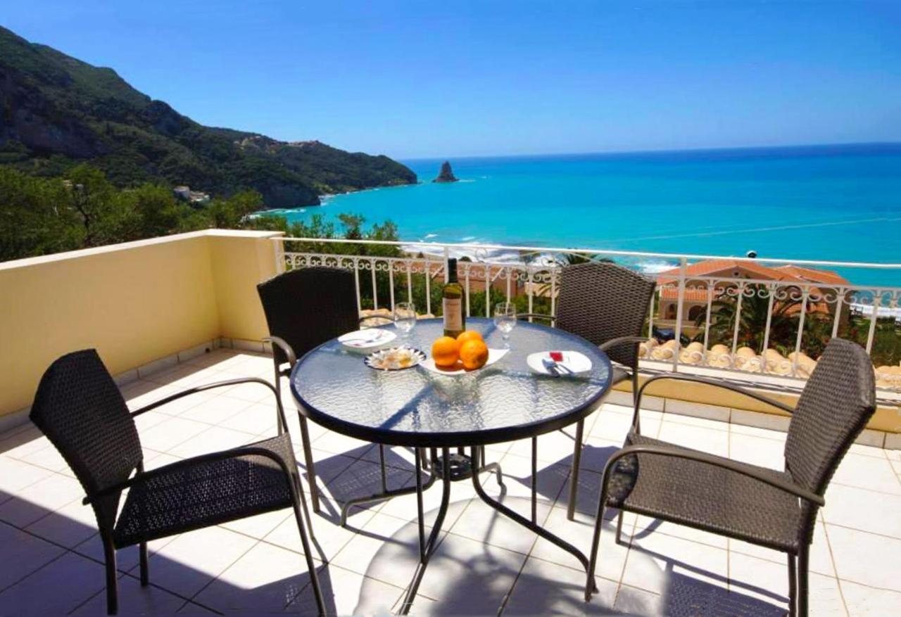 Natalia Apartment B With Panoramic Sea Views Of Agios Gordios Bay Kültér fotó