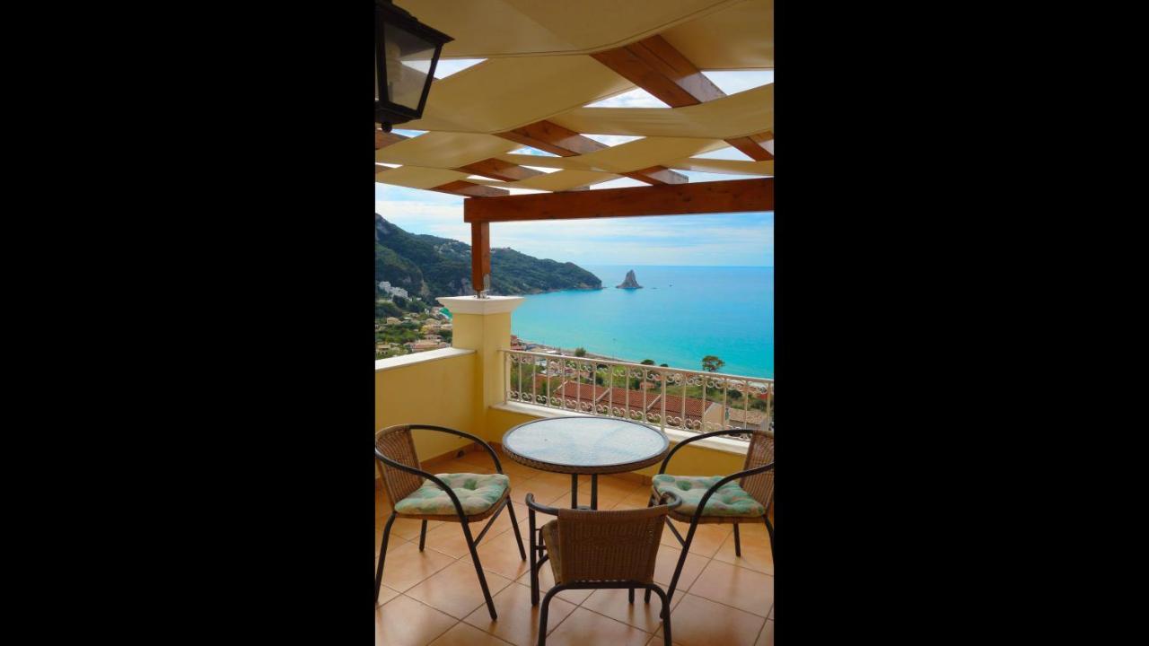 Natalia Apartment B With Panoramic Sea Views Of Agios Gordios Bay Kültér fotó