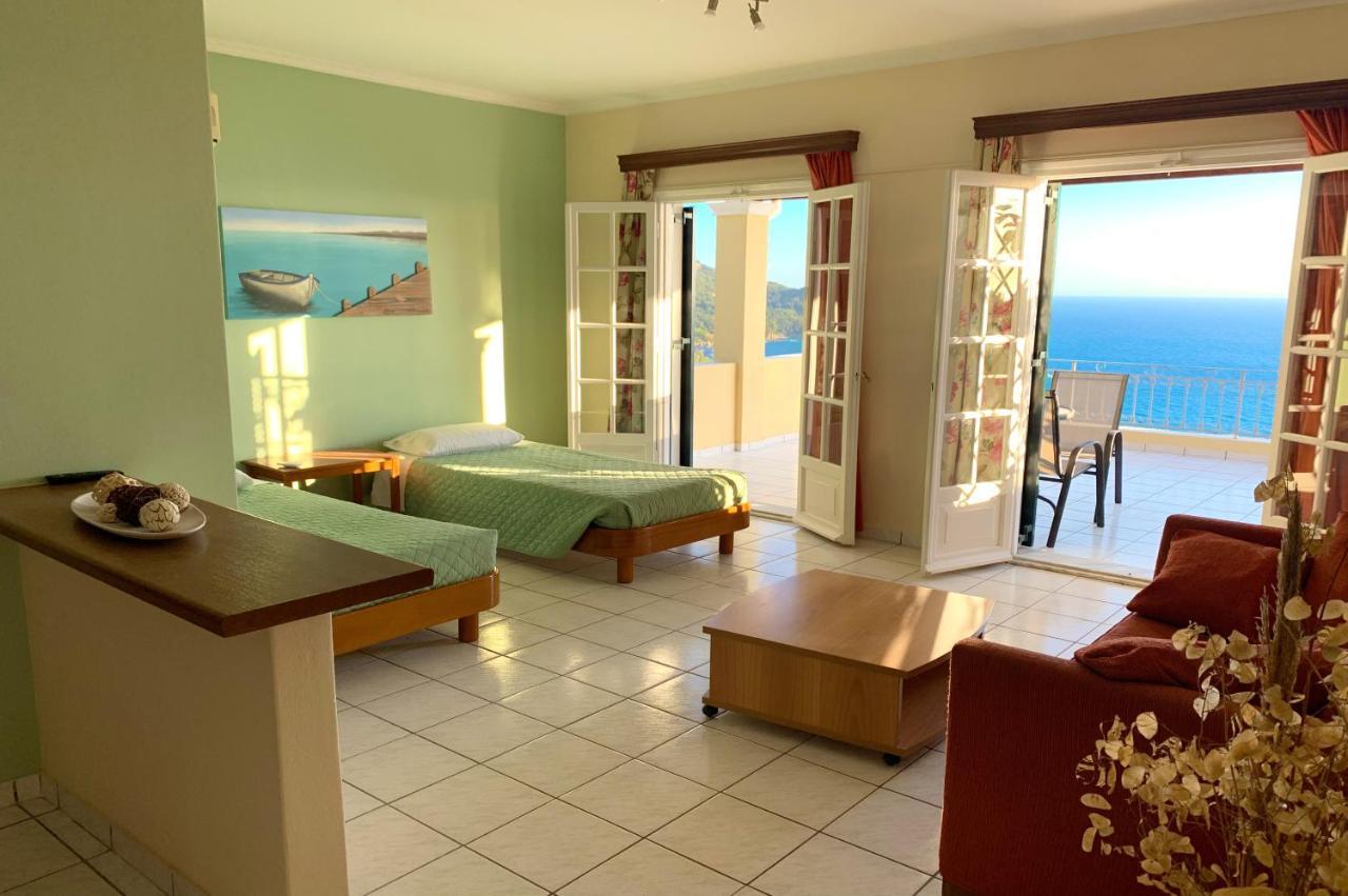 Natalia Apartment B With Panoramic Sea Views Of Agios Gordios Bay Kültér fotó